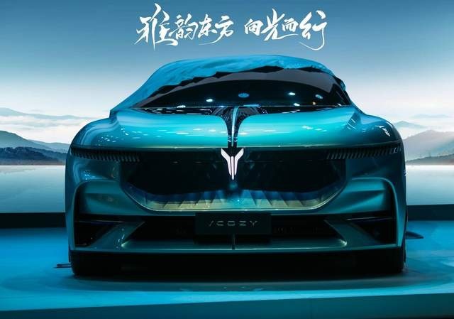 【e汽车】岚图品牌焕新升级 中式豪华电动轿车追光正式上市