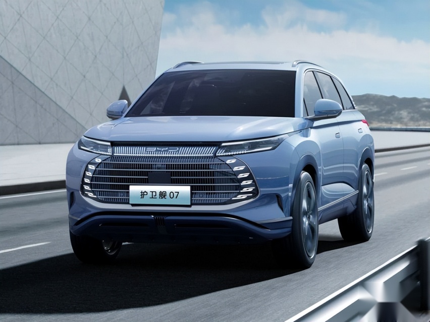 内战！同为比亚迪SUV，5座护卫舰07和7座唐，哪个更好