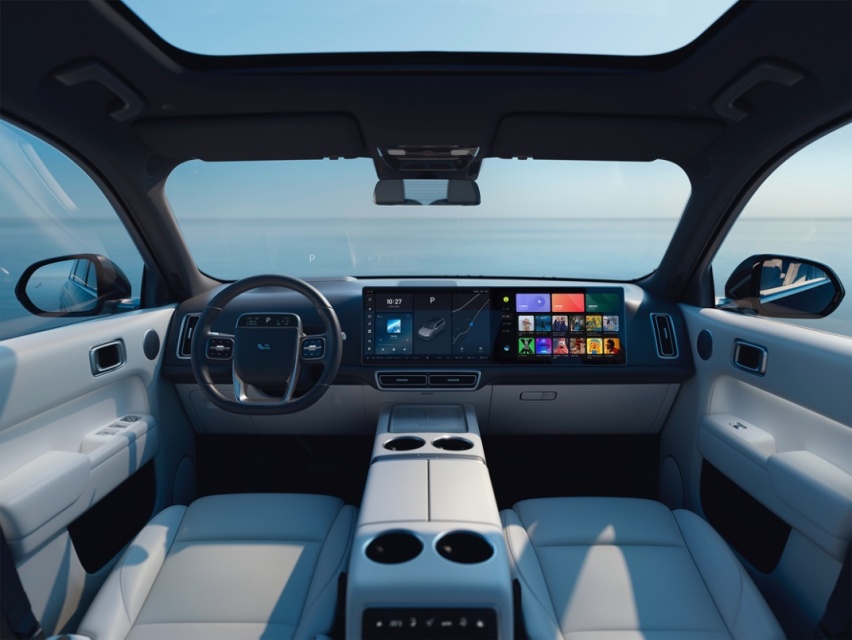 为家庭打造的全球智能旗舰SUV 理想L9统一价格45.98