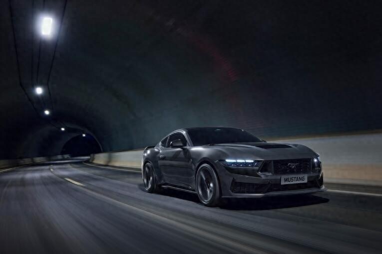 明年引入上市，全新福特Mustang Dark Horse高性能跑车中