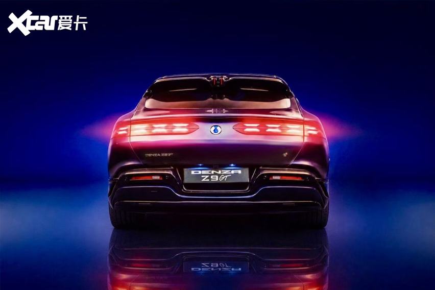 腾势联袂萧邦打造Z9GT高定版,亮相戛纳。