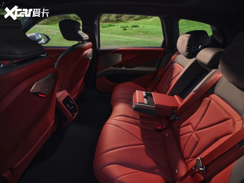 26.99万起的新世代宝马iX3，是被迫妥协还是强势破局？