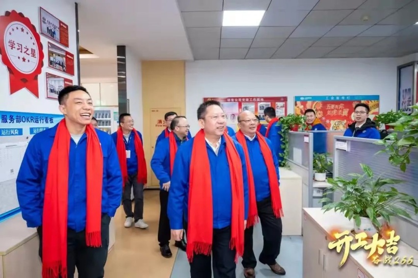 中国五菱：薛海涛继续蛰伏、周钘奋力摇旗为哪般？