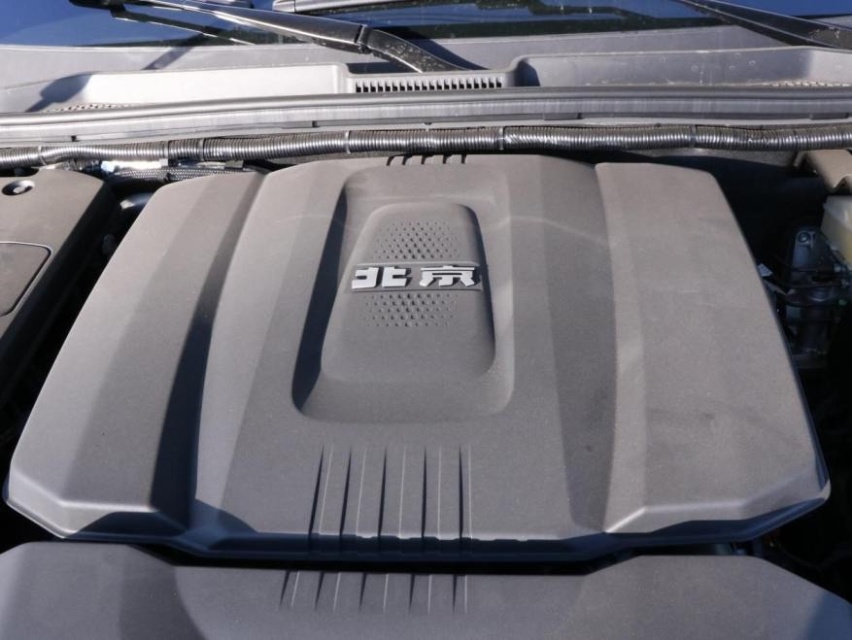BJ60上市首月销量破3000，从一见钟情到年前“压哨”提车
