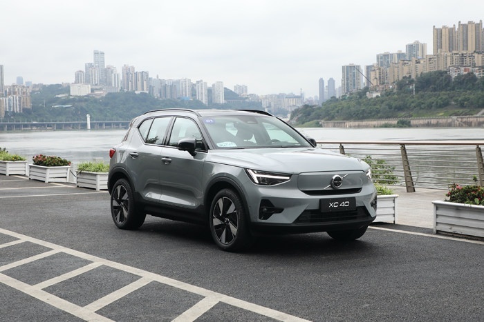 沃尔沃C40 EV与XC40 EV销量低迷：豪华光环下的市场困境