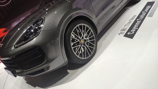 上海车展：保时捷Cayenne Turbo Coupé实车
