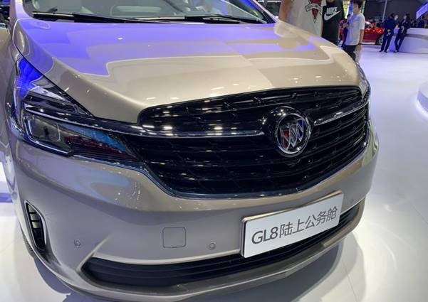 经典不过时，别克GL8现身成都车展，一起来看看新的陆上公务舱