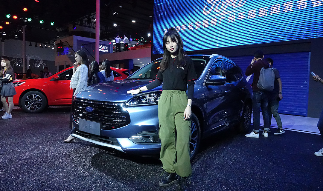 �V��܇չ��������ͬ�_(t��i)�N�۵�ȫ�¾o��SUV! ��(sh��)�ĸ����J�H