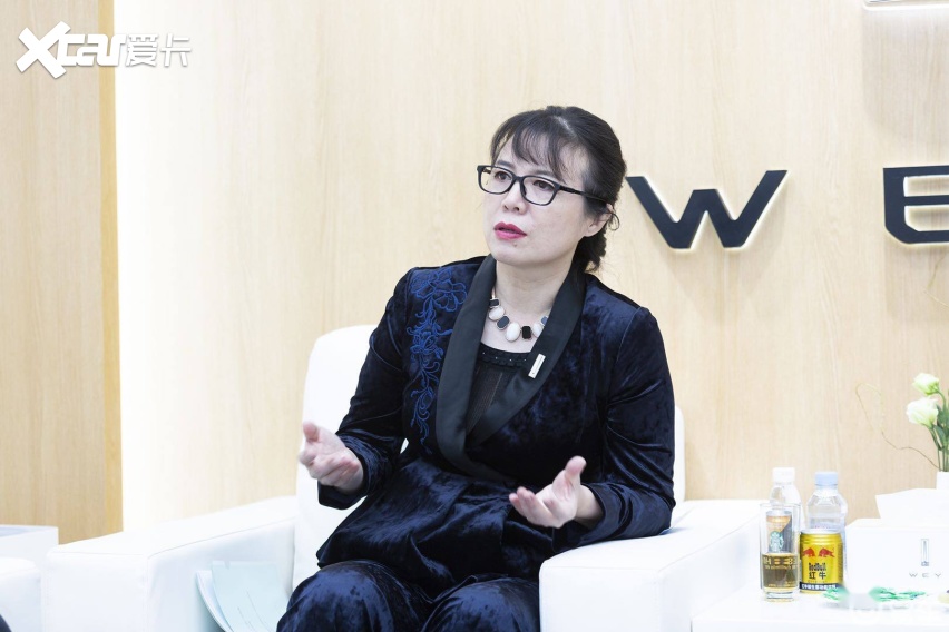刚刚，长城汽车发布公告，WEY品牌总经理柳燕将于年底离职