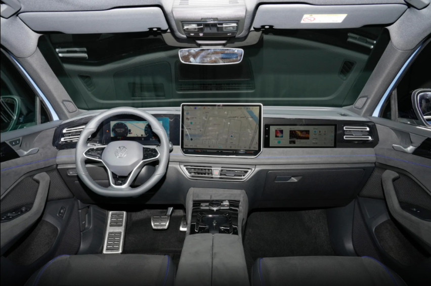 同为中型SUV，第五代胜达与大众途观L，谁更值得买？