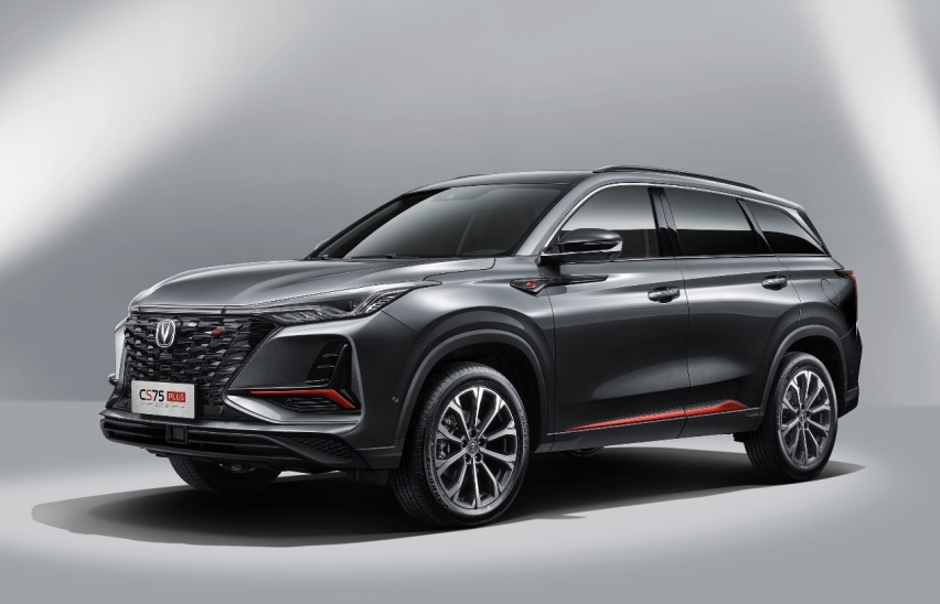 产品实力再提升，2022款CS75PLUS上市售价11.79万起