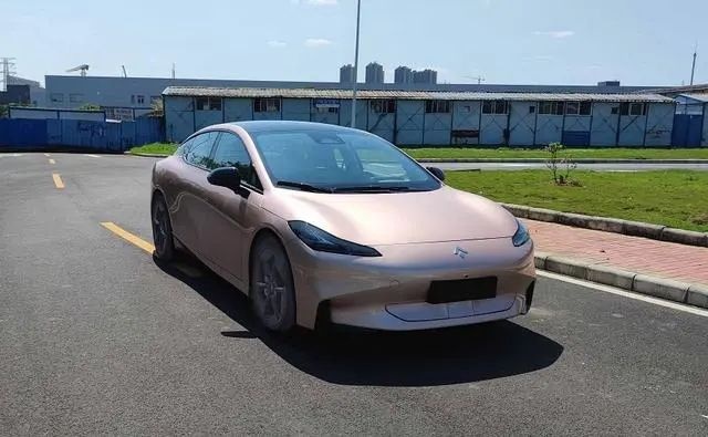 宝骏云朵申报图曝光；昊铂Hyper GT通过申报
