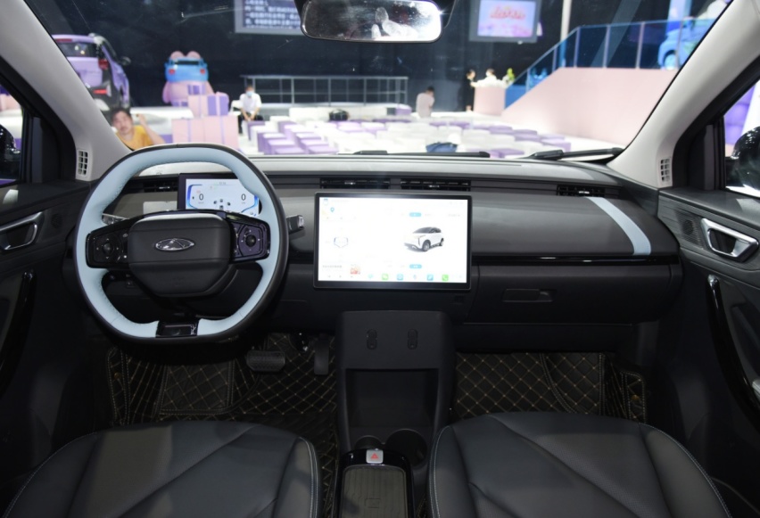 10万预算买纯电动车，海豚、无界Pro、KiWi EV和哪吒V，该怎么