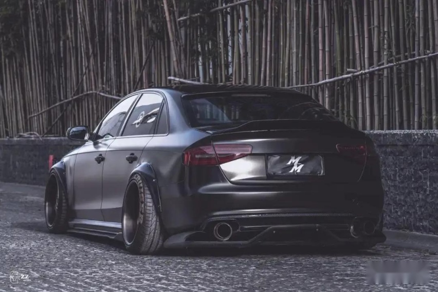 战斗格宝马M3 E92上路，感受下4.0升V8大排自吸的魅力