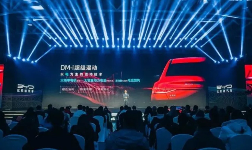 比亚迪、长安、长城等皆出混动平台，自主赶超日系混动不是梦？