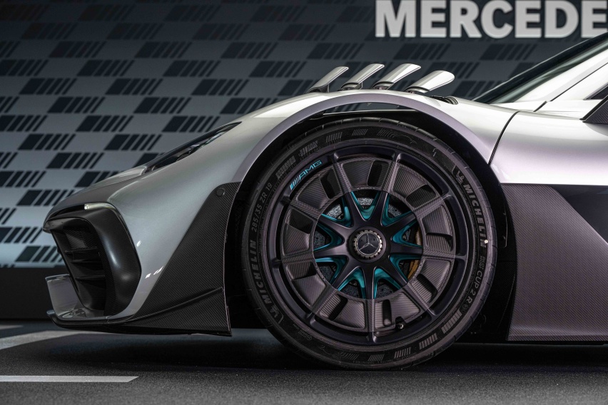2.9秒有多快？这款可以合法上路的“F1赛车”给你答案