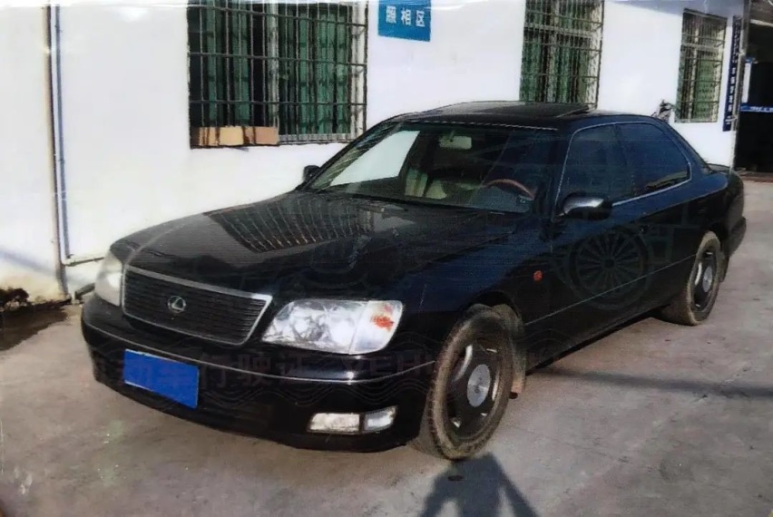 00后偏爱98年雷克萨斯LS400，追逐内心的自己才是真情怀