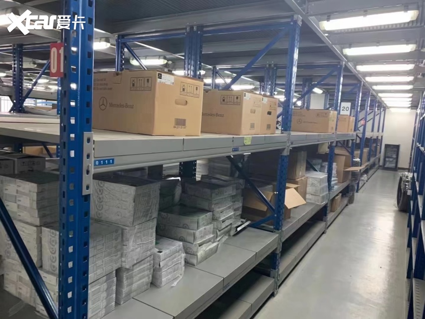 奔驰GLE原厂刹车太小刹不住升级改装原厂正品AMG刹车卡钳GLE63批