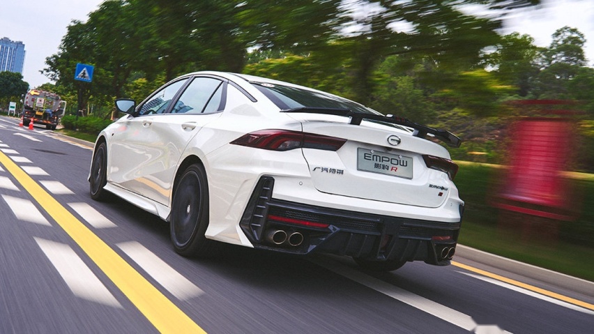 拳打领克脚踢GTI！13.80万买这影豹 BBA都能随便崩？