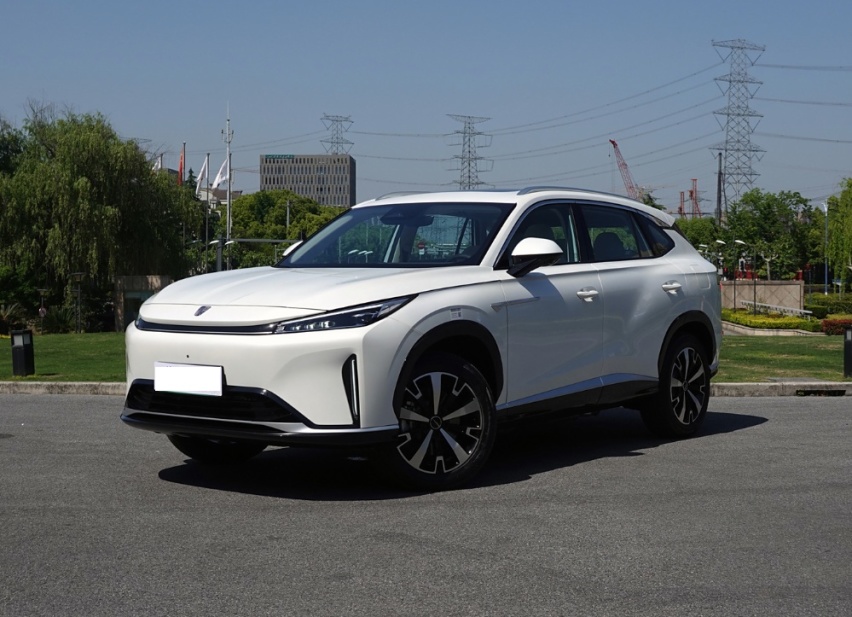 比亚迪宋DM-i的全新对手，续航超1300km，上汽出品，不足15万