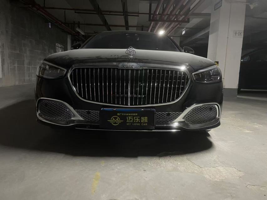 2024款迈巴赫S480加装680银色格栅