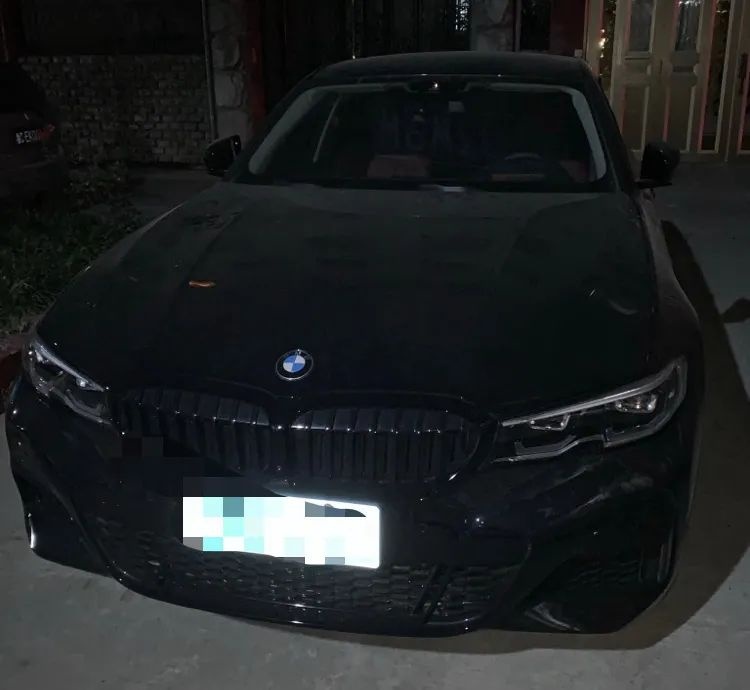 终究绕不过一台3系！宝马325Li成为TA人生第一辆车...