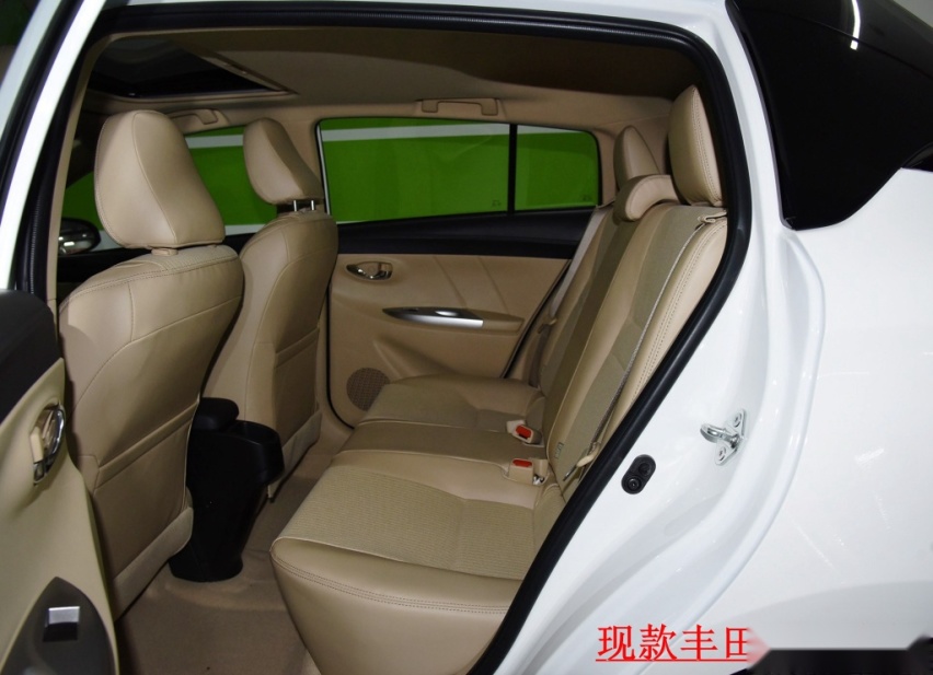 还看飞度、Polo？新款丰田致炫来了，尺寸更大，颜值更高