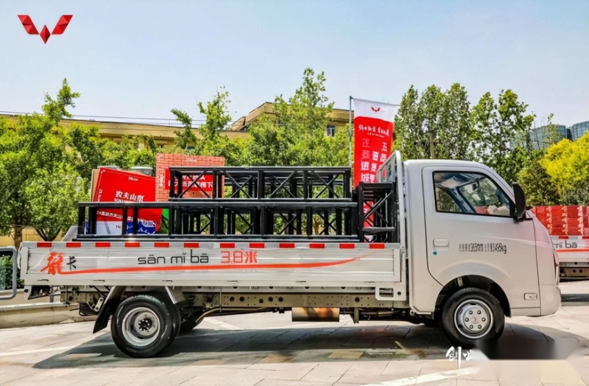 刘京说车丨3.8米长货箱五菱龙卡即将上市