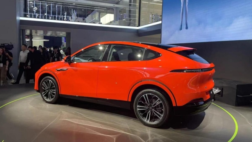 支持800V，尺寸和Model Y相当，小鹏G6只要便宜就能火？