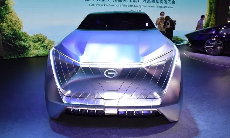 东风悦达起亚更名为起亚汽车、长安C385官图发布…丨今日车闻