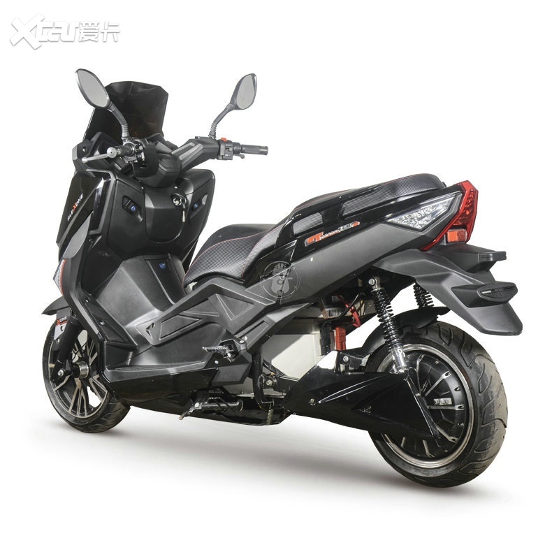 极速130kmh永源电动大踏板欧洲卖57万人民币