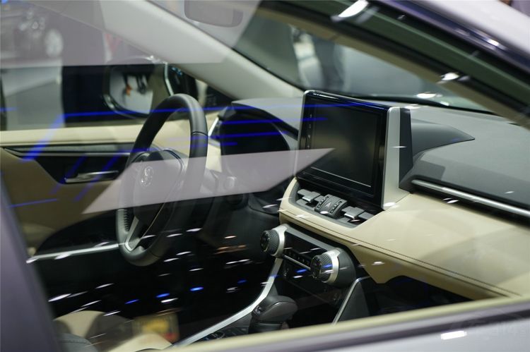全新RAV4亮相上海车展