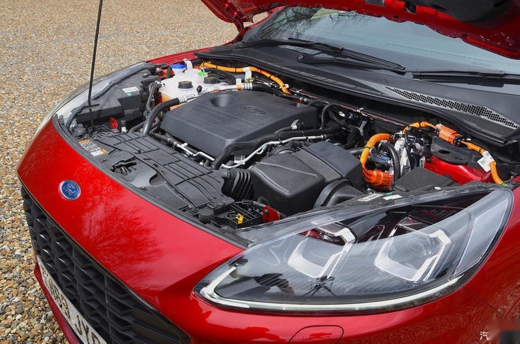 英媒试驾全新福特翼虎PHEV，动感、实用、精致完美