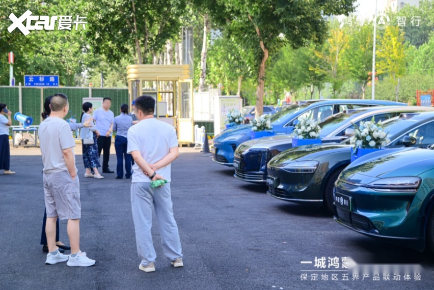 一城鸿蒙 尽在申联 申联汽车集团鸿蒙智行五店联合试驾活动圆满落幕