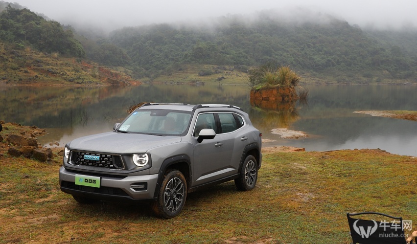 这辆“轻越野SUV”真带电，哈弗二代大狗真的做到了全面提升？