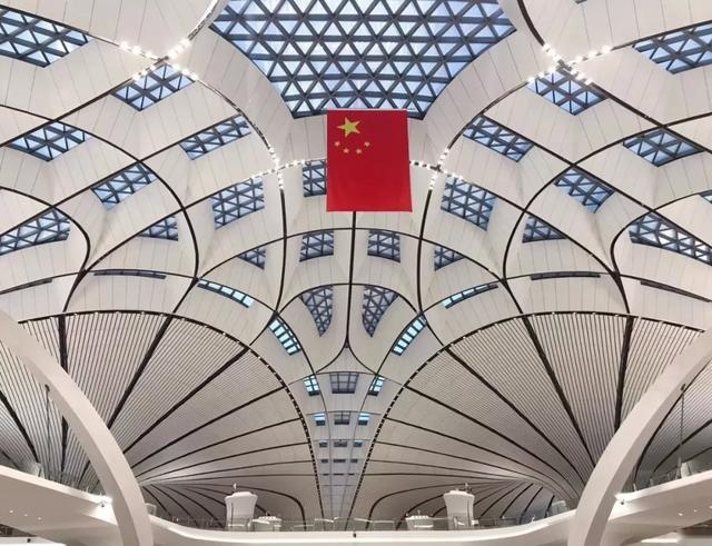 实测298km，打卡大兴机场丨江铃易至EV3续航测试