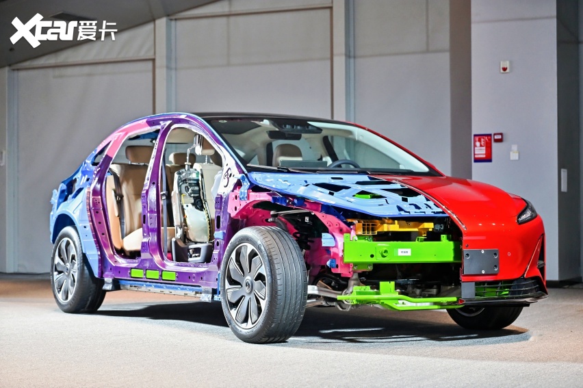 看得见的安全,一汽红旗用实测给用户一颗定心丸