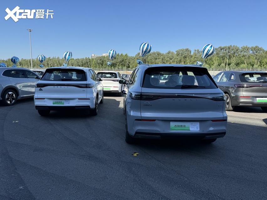 银河E5上市当日大定破万，集体交车，会成为吉利银河的顶梁柱吗？