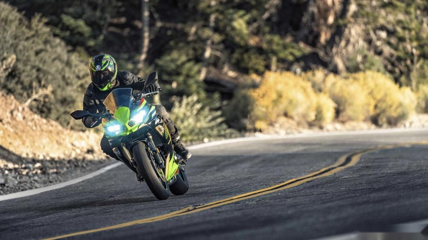 川崎Ninja650换代升级，外观极富战斗感