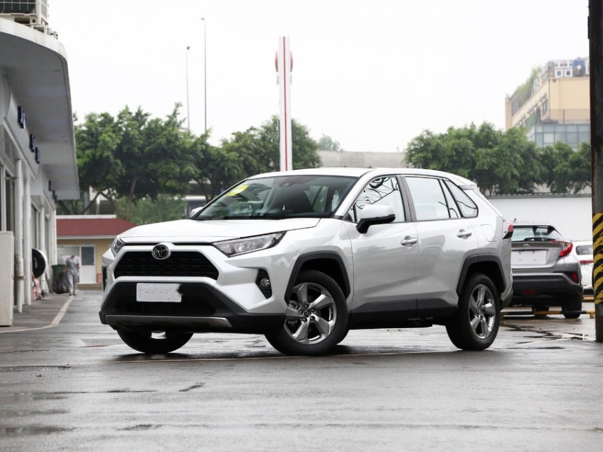 autohomecar__ChxkmWG0ReCAX59jAB0UNNjbAYo136.jpg