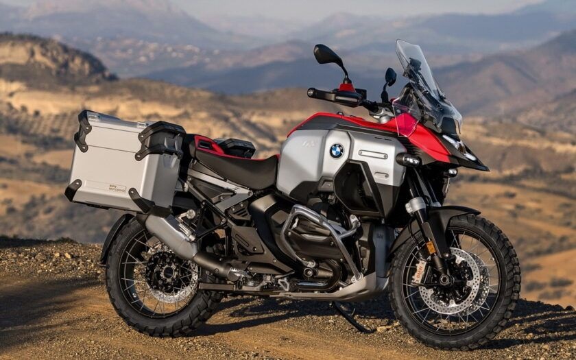 宝马推出次世代冒险车款R1300GS ADV搭载自动变速箱