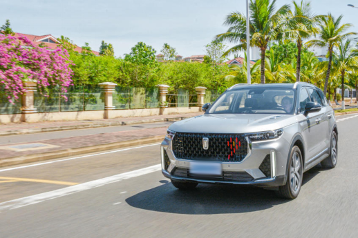 能文能武的大五座SUV 测试奔腾T99运动版