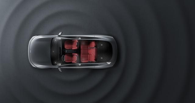 智能轿跑小鹏P7上市 综合补贴后全售价22.99-34.99