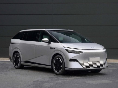 小鹏X9官图发布，定位中大纯电MPV，最大续航超700km