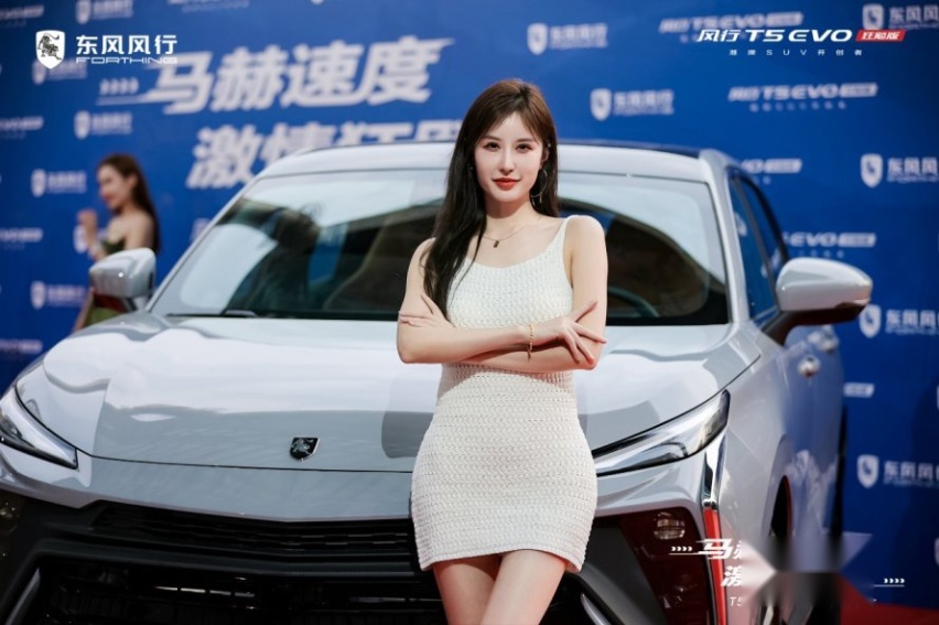 十万以内SUV最强颜值，风行T5 EVO狂飚版迎潮上市