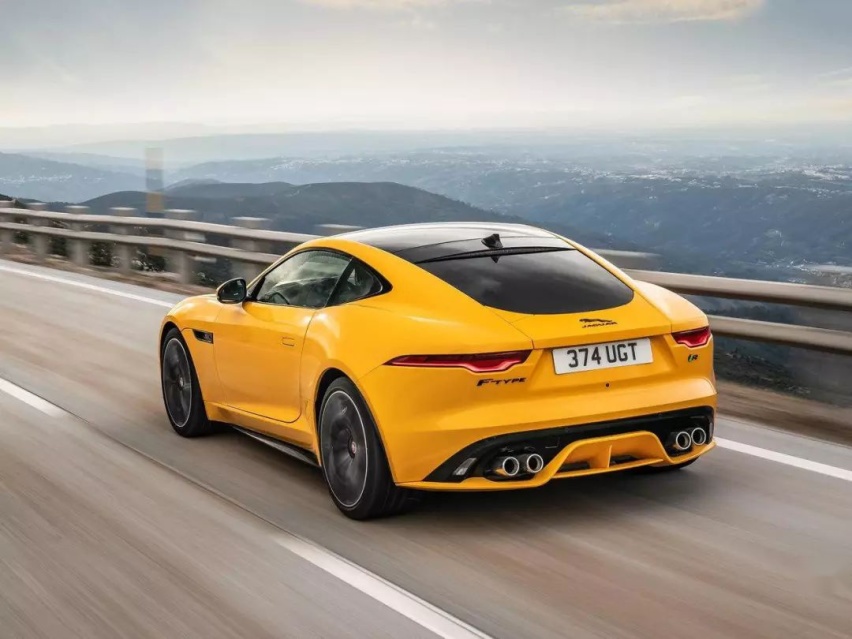 搭5.0T V8，3.7秒破百，捷豹F-Type R性能版