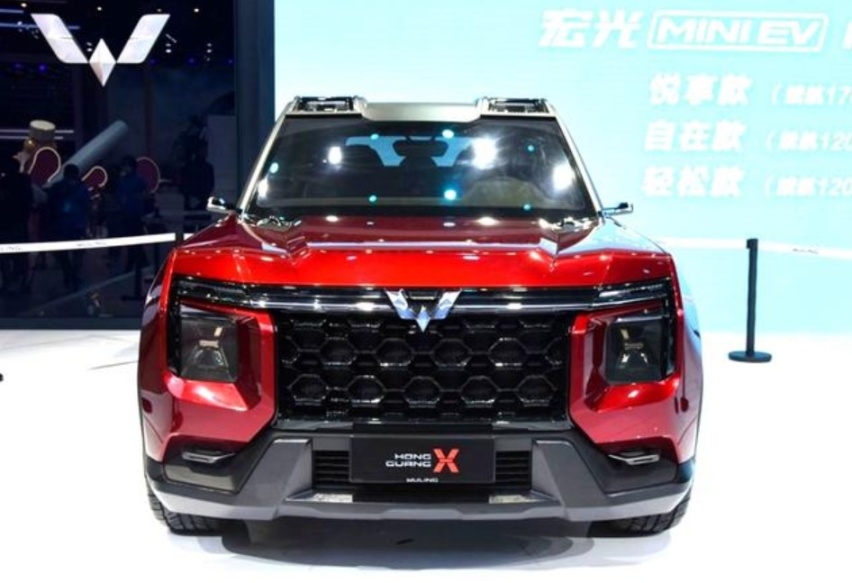 五菱首款银标SUV，宏光侠霸气不输路虎卫士，预计会火