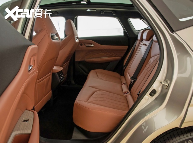 11万多的家用SUV,造型帅气,能上绿牌,宋Pro DM-i的劲敌