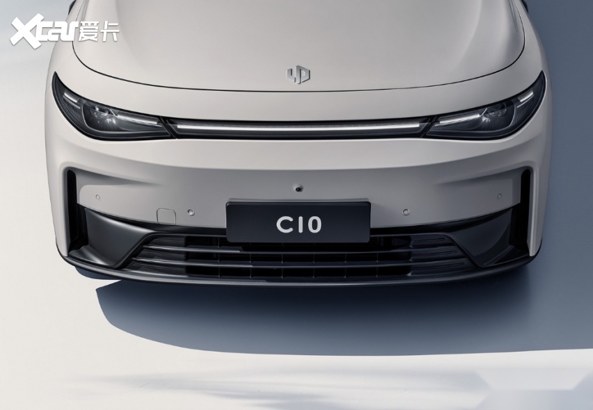 零跑C10正式上市，LEAP3.0技术架构打造，售12.88万起