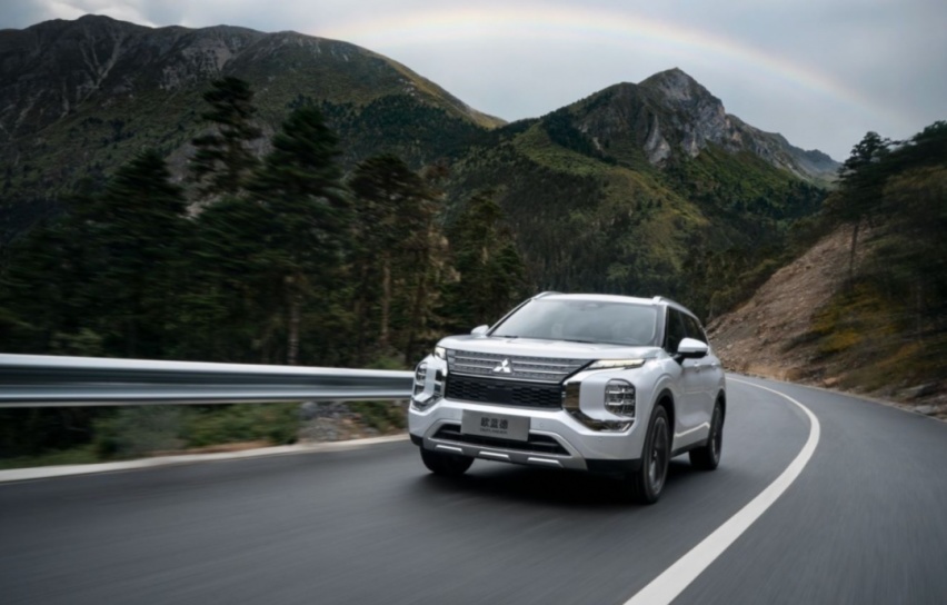 既要舒适又要野，全新欧蓝德与RAV4谁才是那个多面派？